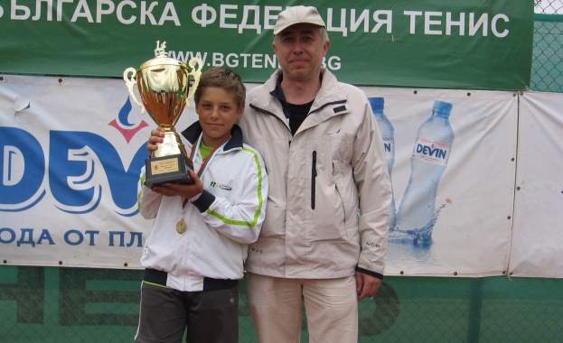 Проведоха се два обучителни лагер-семинара от веригата „DEVIN Детски тенис”