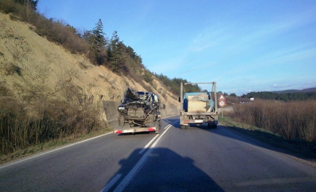 Затварят пътя Севлиево - Дряново заради контролирани взривявания на боеприпаси  