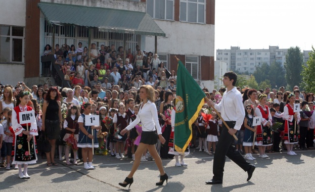 Синдикатите: Има двоен стандарт в полза на ромските ученици