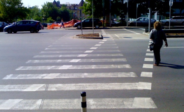 Трима пешеходци пострадаха при пътни инциденти в Пловдив 