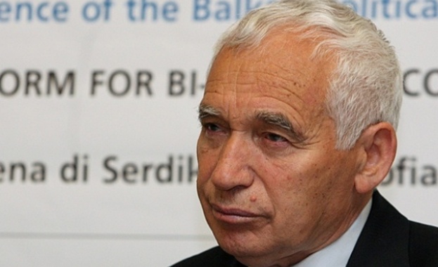 Желю Желев: Изумих се от компроматната война между кандидат-президентите