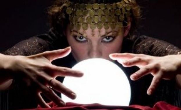 Ясновидци с дистанционна връзка с НАП  