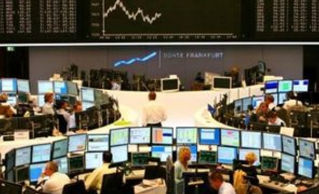 Фондовите борси затвориха със силен спад  