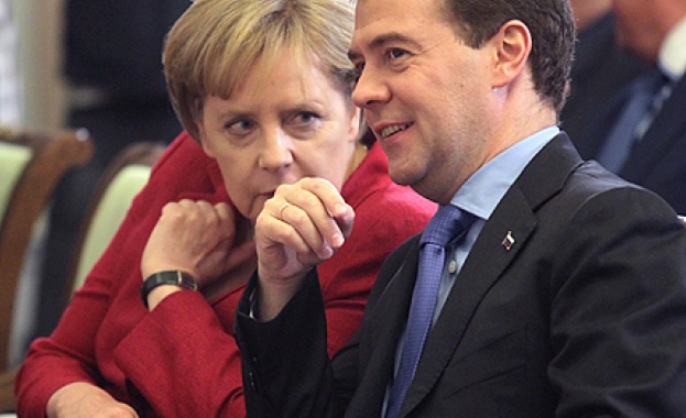 Меркел и Медведев обсъдиха близкоизточната ситуация