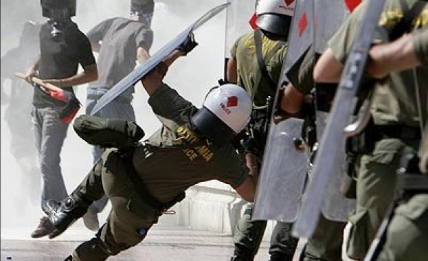 Взрив на остров Родос