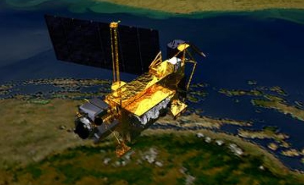 Отломките от американския спътник са паднали в Тихия океан