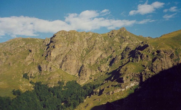 Жена е пострадала  при падане в калоферския Балкан 