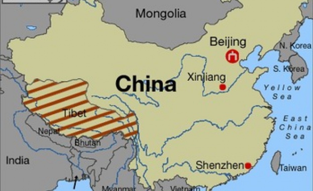 Двама тибетски свещеници се самозапалиха в Китай