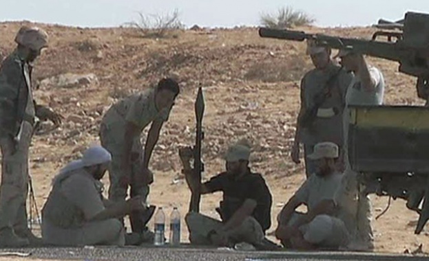 Въстаниците се готвят за решителен щурм срещу Сирт 