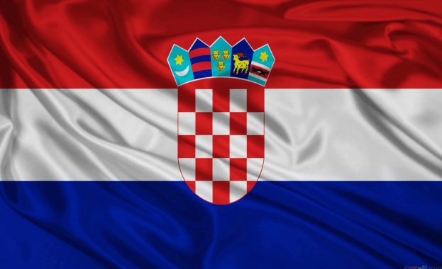Блокираха временно имота на ХДС в Хърватска