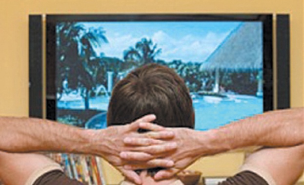 Футболните срещи по телевизията през деня