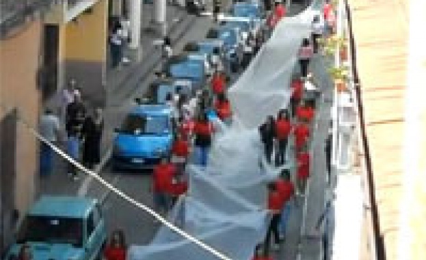 След 12 дни брак премиера на Зимбабве се разведе