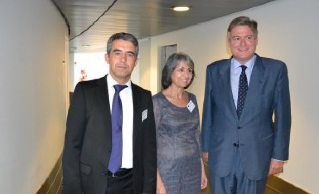 Антонио Лопез: Плевнелиев е най-добрият кандидат за президент