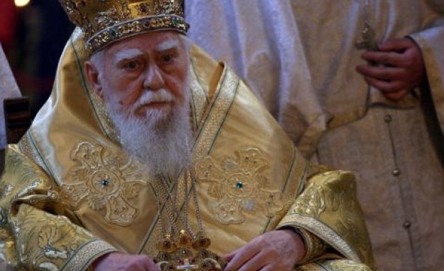 Патриарх Максим моли за разум и успокоение след Катуница 