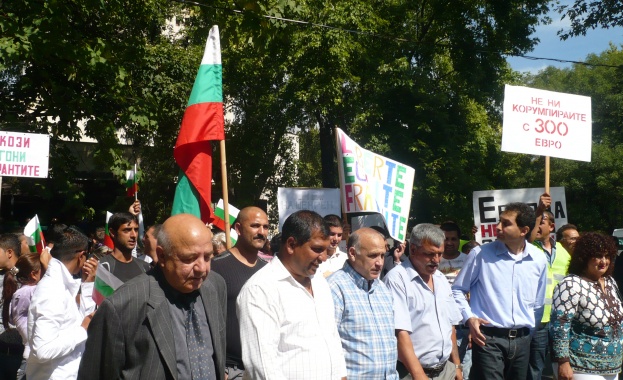 Руските медии за протестите в София