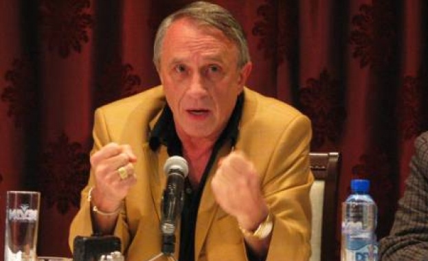 Тошо Тошев в "На четири очи": Да, правя нов вестник