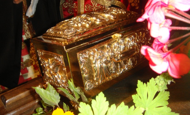 Пренесоха мощите на Св. Йоан Предтеча