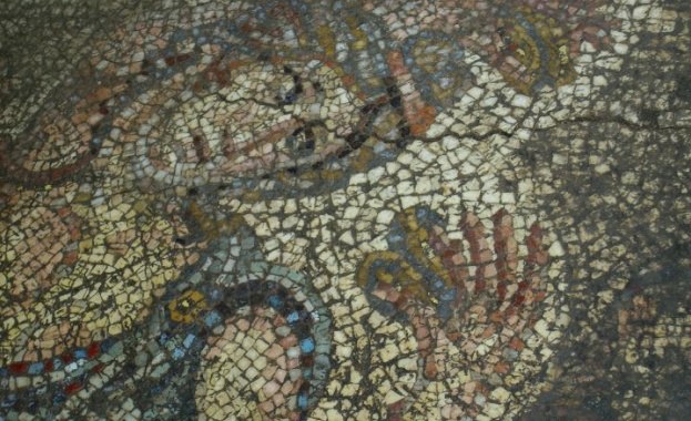 Уникална мозайка разкриха старозагорски археолози