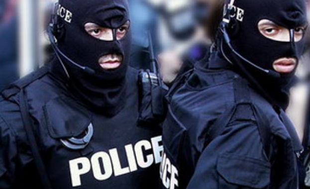 Полицията проверява за злоупотреби управителя на "ВиК-Стенето" 