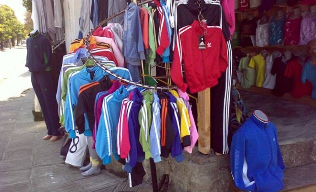 Спецакция на ГДБОП пресече незаконна търговия с луксозни стоки