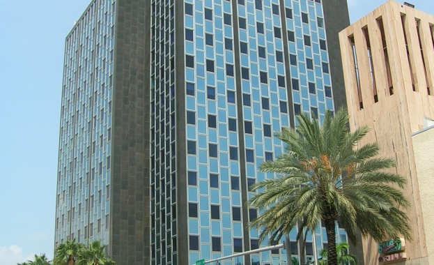 Най-богатото село в Китай построи небостъргач висок 328 метра 