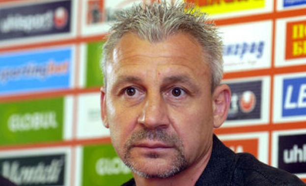 Павел Дочев осъди Падерборн