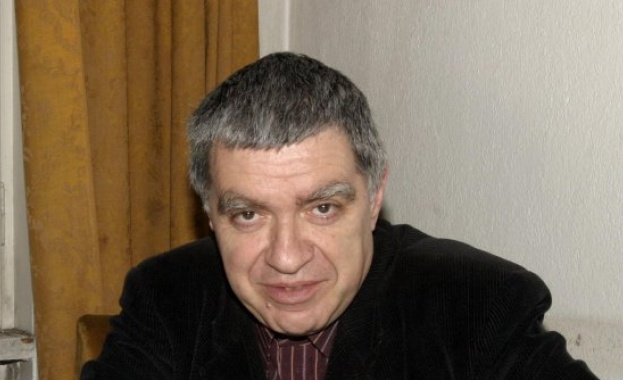 Михаил Константинов: 20 години се крият правомощията на президента