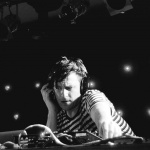 PAROV STELAR забиват във Военния клуб  