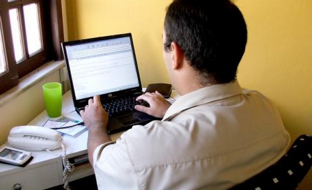 IT специалистите със 7 бона заплата