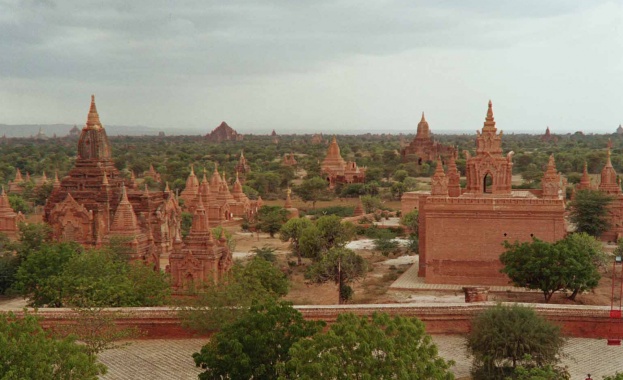 Лидерът на опозицията в Мианмар ще се бори за място в парламента