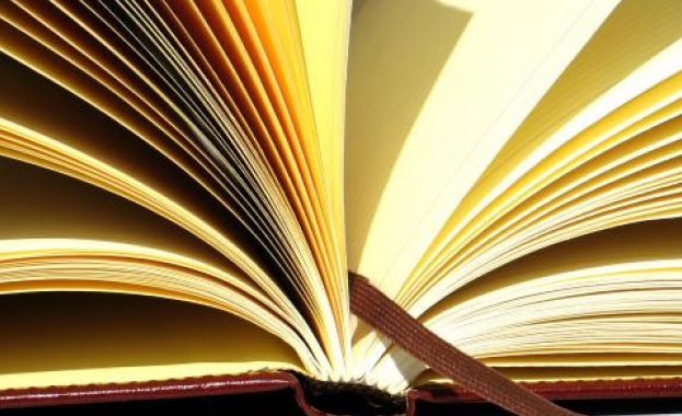 938 читалищни библиотеки  обновяват фондовете си с нови книги