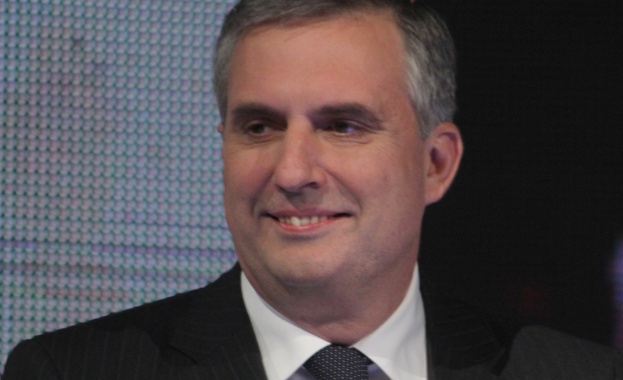 Калфин: Никога досега правителството така демонстративно не е обръщало гръб на приоритетите на хората