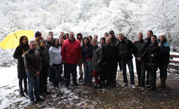 Първият сняг не уплаши Калфин да се качи на Витоша  