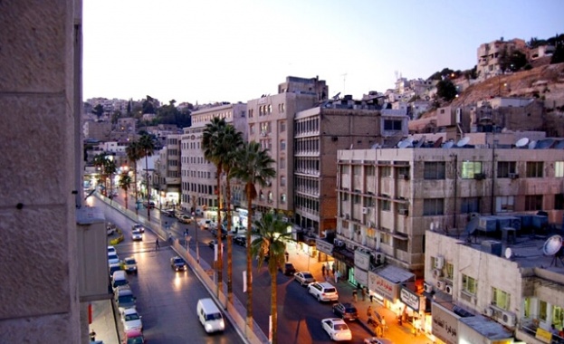 Кралят на Йордания обеща че няма да се бърка в работата на новото правителство на страната