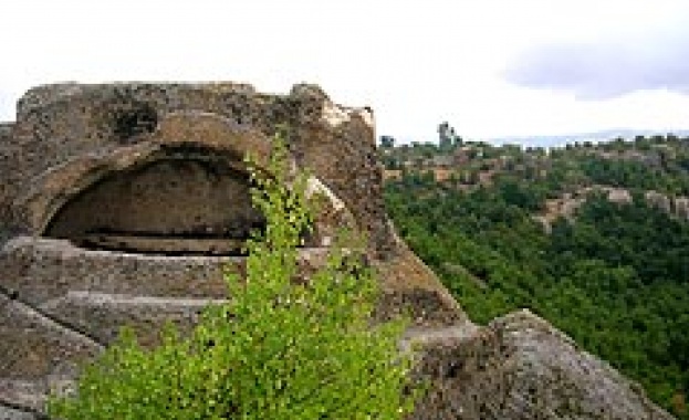 Журналисти тръгват „По пътя на траките"