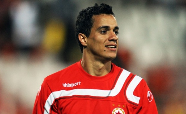 Мишел Платини със заплата от 30 бона на месец 