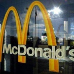 "Забавен и вкусен" е едно от възможните наименования на наследника на "Макдоналдс" в Русия