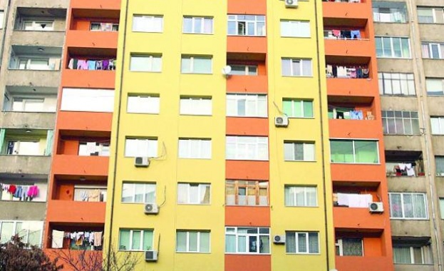 Близо две години бавят плащанията на лихвоточките