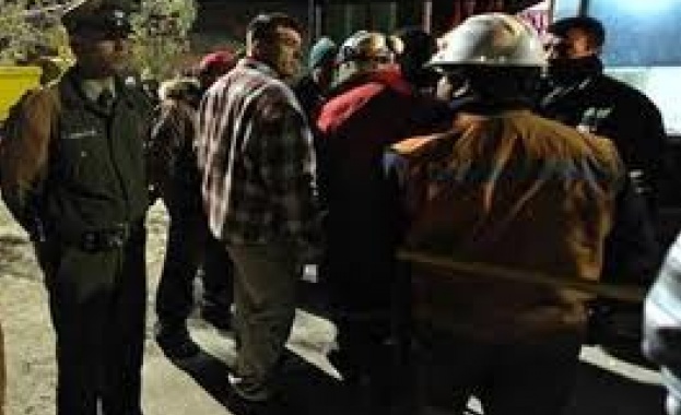 Двама загинаха при срутване на мина в Албания