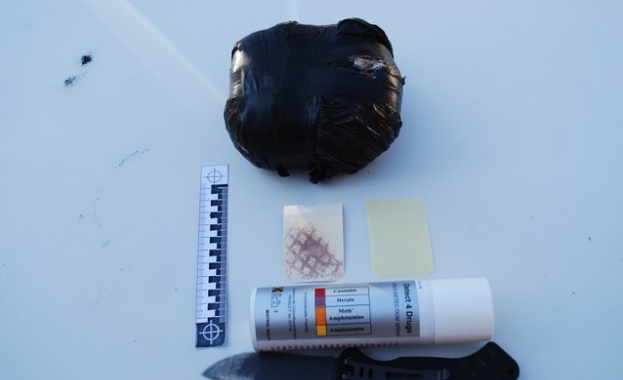 Голямо количество хероин задържаха служители на отдел „Наркотици" 