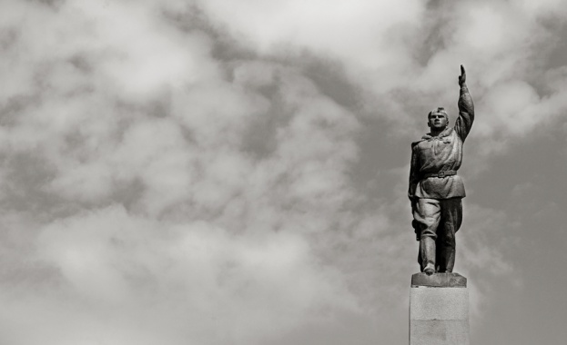 Mонументалните паметници от времето на комунизма, 2009-2011