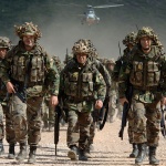 Пентагонът ще учи Холивуд как се снимат военни филми 