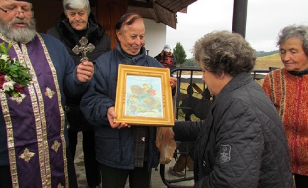 Дора Янкова присъства на откриването на 36-та детска площадка в Смолян