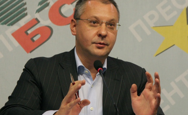 Сергей Станишев ще даде пресконференция във Варна 