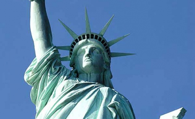 Статуята на Свободата в САЩ чукна 125 години  