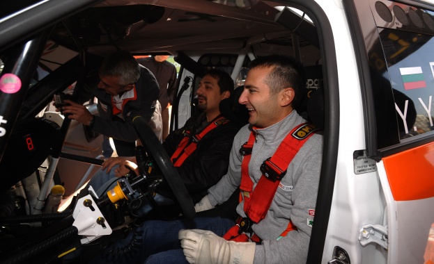 Фенове на автомобилния спорт на среща с Димитър Илиев и Янаки Янакиев