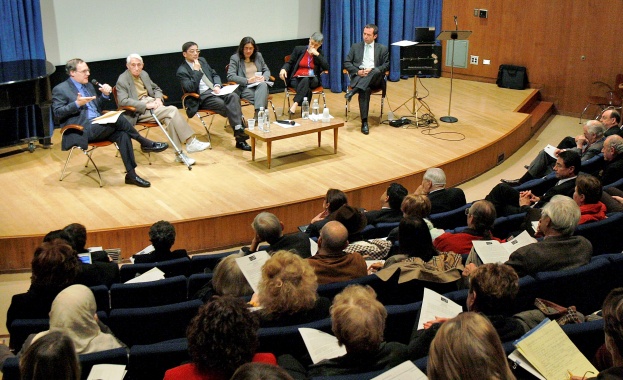 Дискусия „Културният плакат в градска среда: изкуство и/или реклама?” 