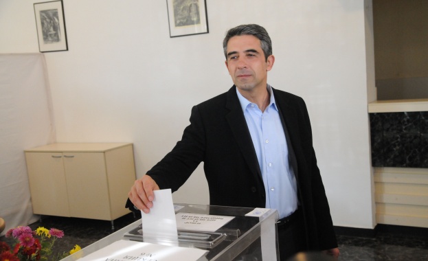 Плевнелиев: Ще работим денонощно за европейското развитие на България