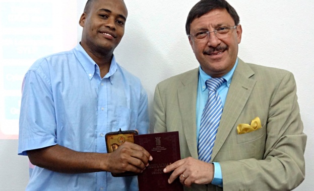Сейшелският министър на външните работи се срещна с почетния консул в България