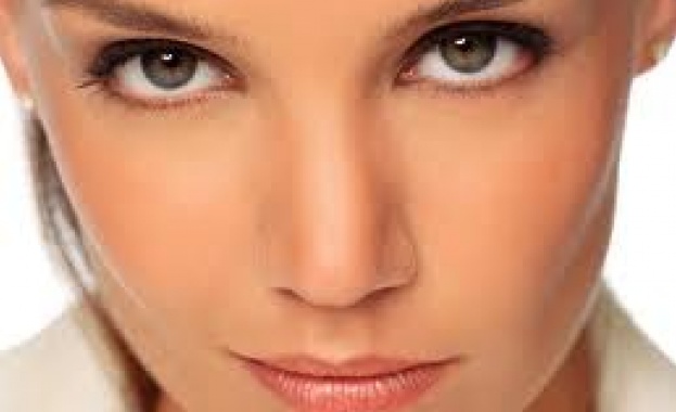 Чертите на лицето на жената издава броя на децата й 